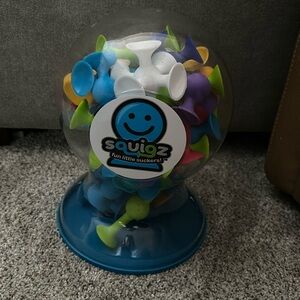 Fat Brain Toys Squigz